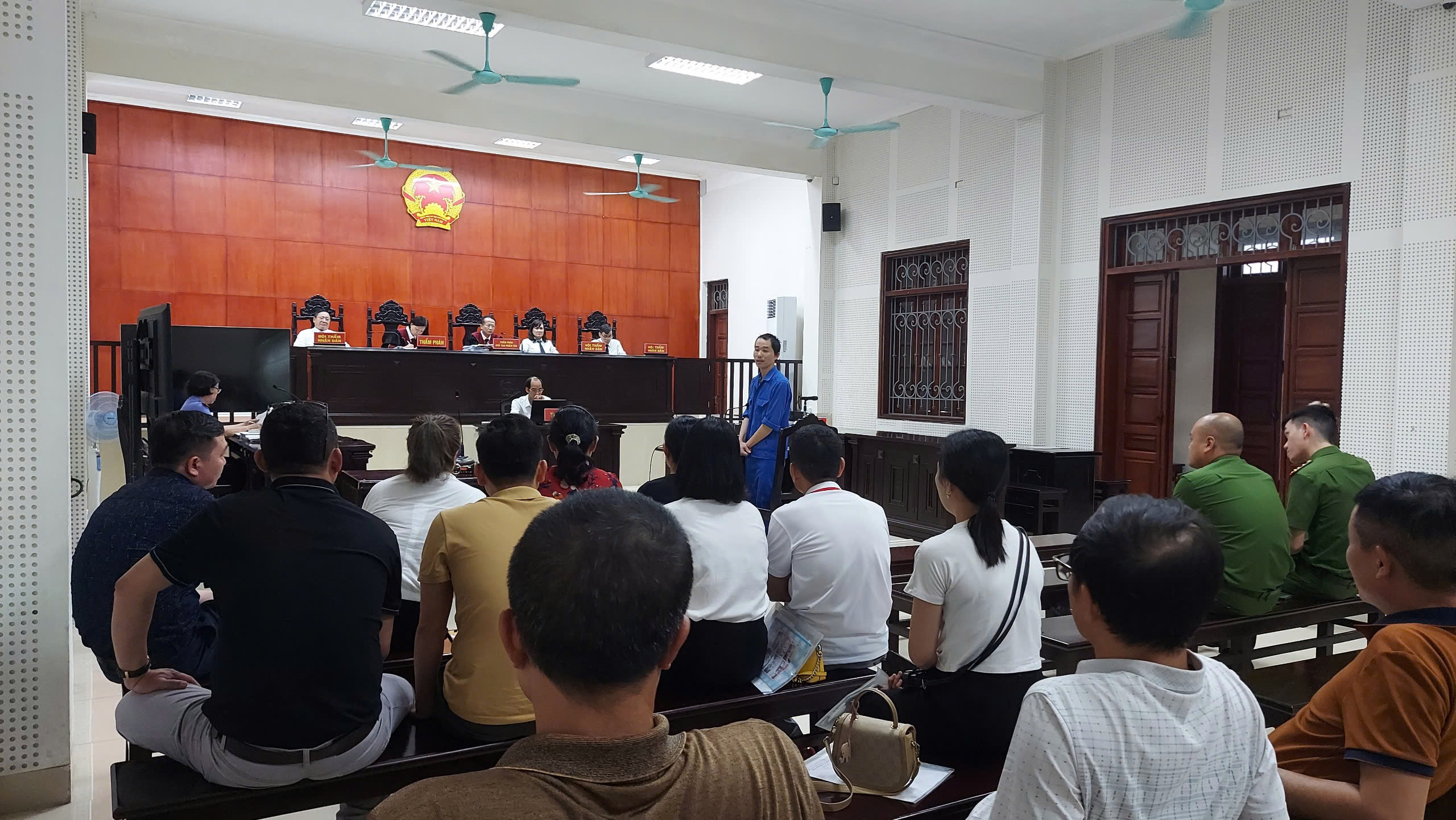 Quảng Ninh: Tăng cường tuyên truyền, phổ biến giáo dục pháp luật thông qua hoạt động xét xử