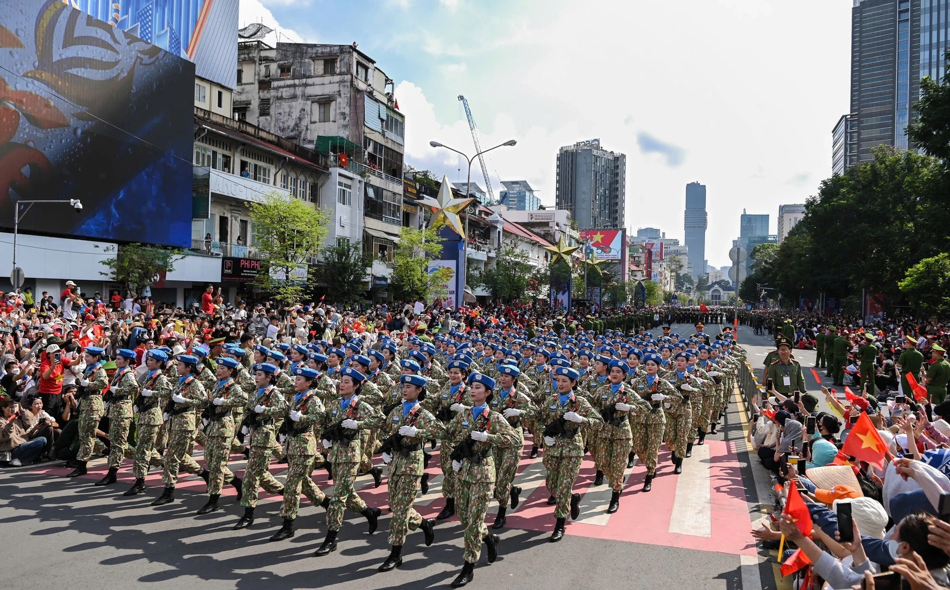 Trực tiếp: Lễ diễu binh, diễu hành chào mừng đại lễ 30/4/2025 