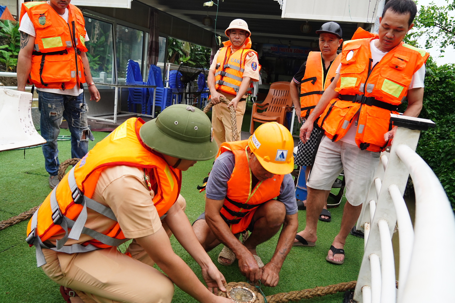 Cảnh sát đường thủy Công an tỉnh Thanh Hoá chủ động ứng phó với bão WIPHA