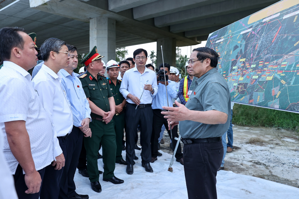 Bản tin Đầu tư công ngày 30/12/2025: Thủ tướng yêu cầu đến ngày 30/6/2026 phải thông xe kỹ thuật cao tốc Châu Đốc - Cần Thơ - Sóc Trăng 