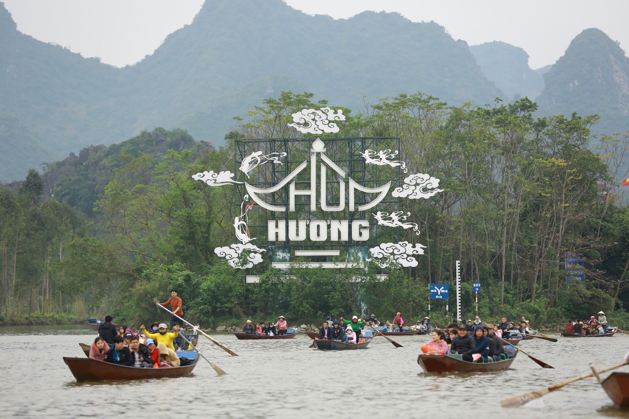 Chỉnh trang cảnh quan Khu di tích quốc gia đặc biệt Chùa Hương