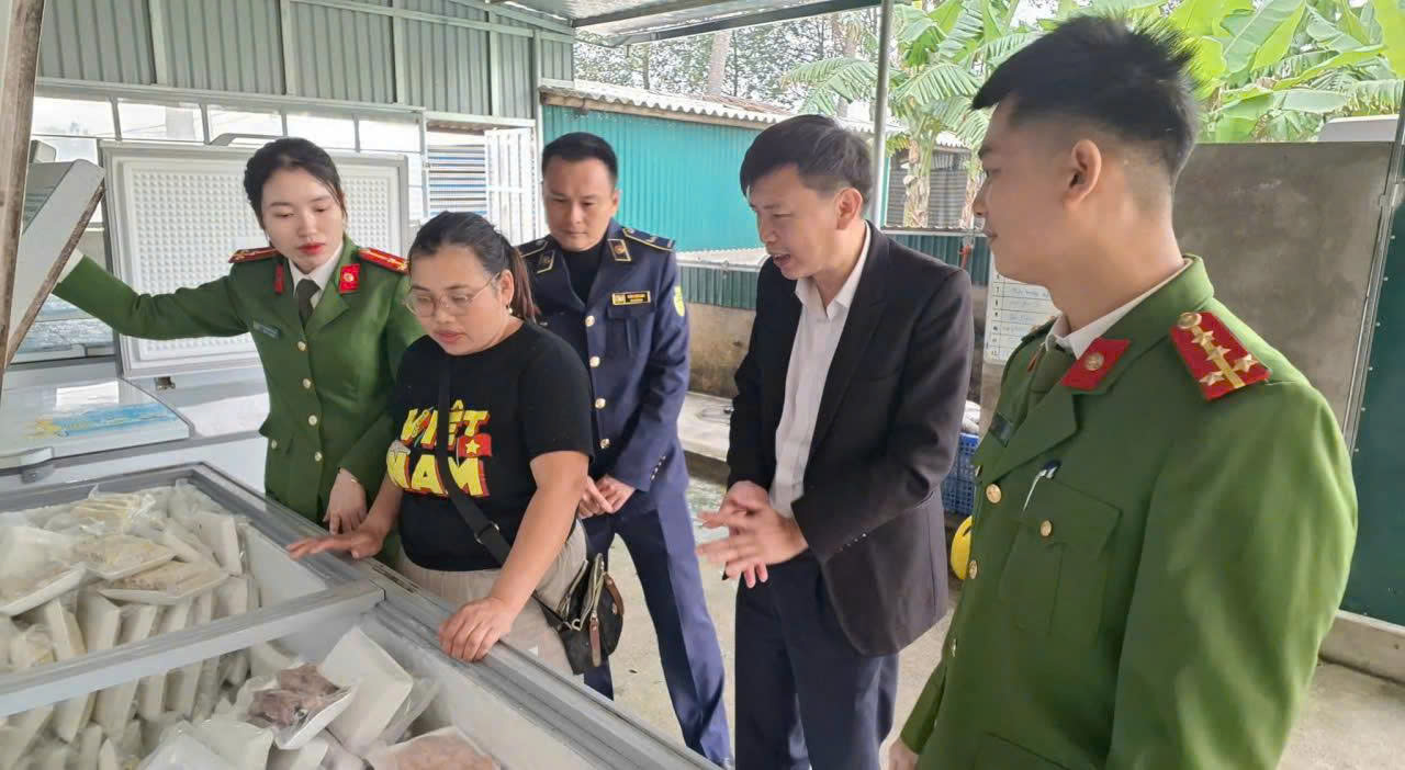 Tăng cường kiểm tra chống buôn lậu, gian lận thương mại trong và sau Tết Nguyên đán 
