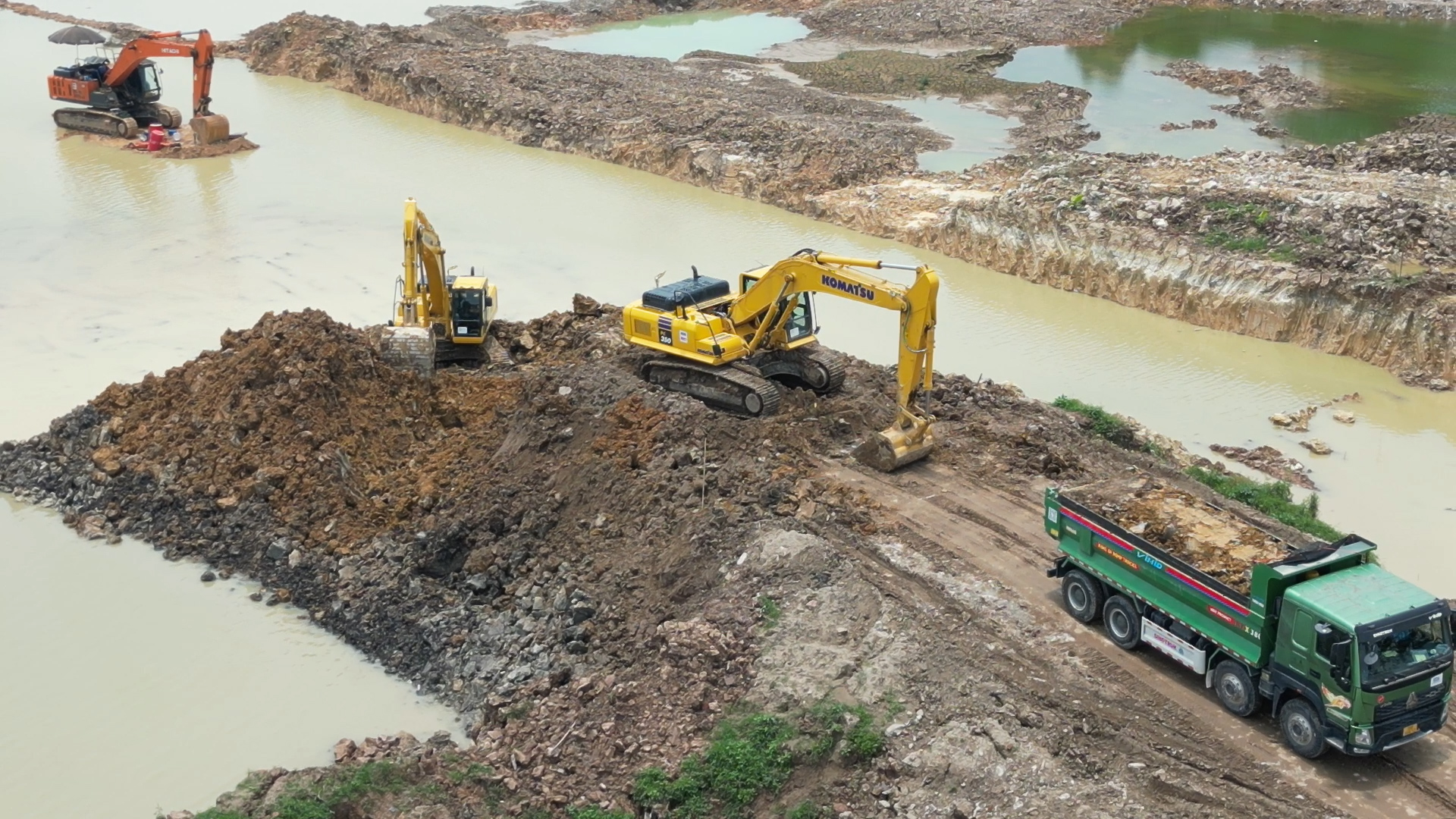 Bản tin Đầu tư công ngày 9/6/2026: Chính phủ chỉ đạo quyết liệt tăng tốc, đẩy mạnh giải ngân vốn đầu tư công