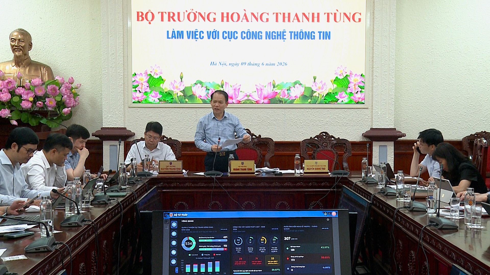Tăng cường đào tạo, bồi dưỡng nguồn nhân lực công nghệ thông tin